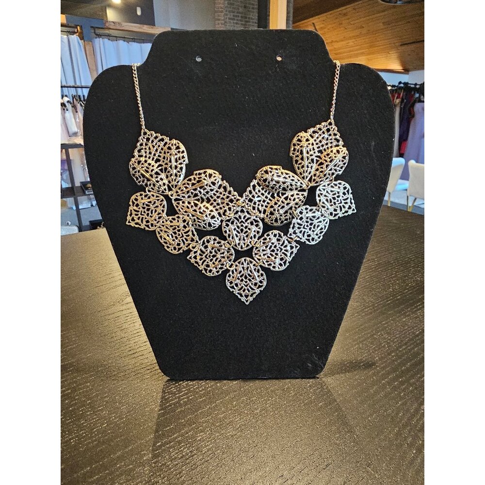Delicate Gold Leaf Necklace